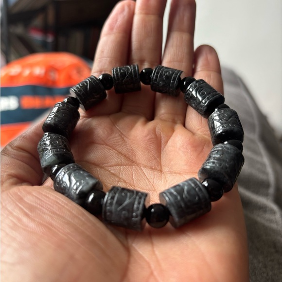 Wuji Jadeite Carved beaded bracelet - Picture 5 of 5